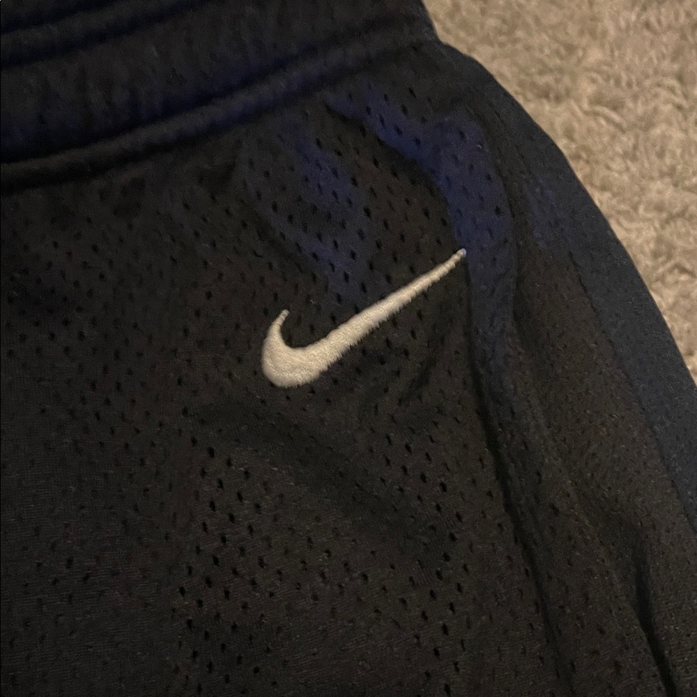Nike Black NFL Cowboys Shorts - Picture 3 of 6